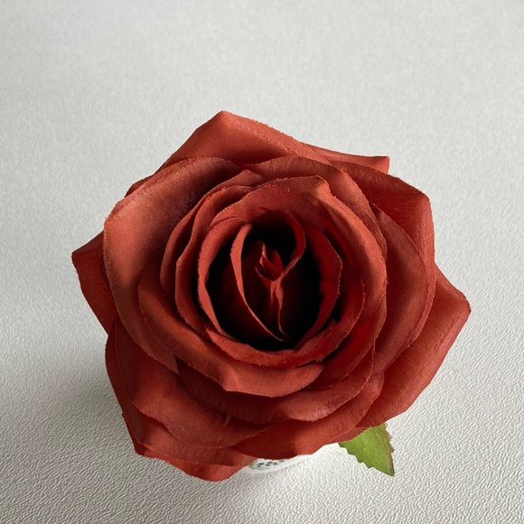 Realistic Large Silk Roses Flowers Various Colors  - 48 piece set - Picture 8 of 16